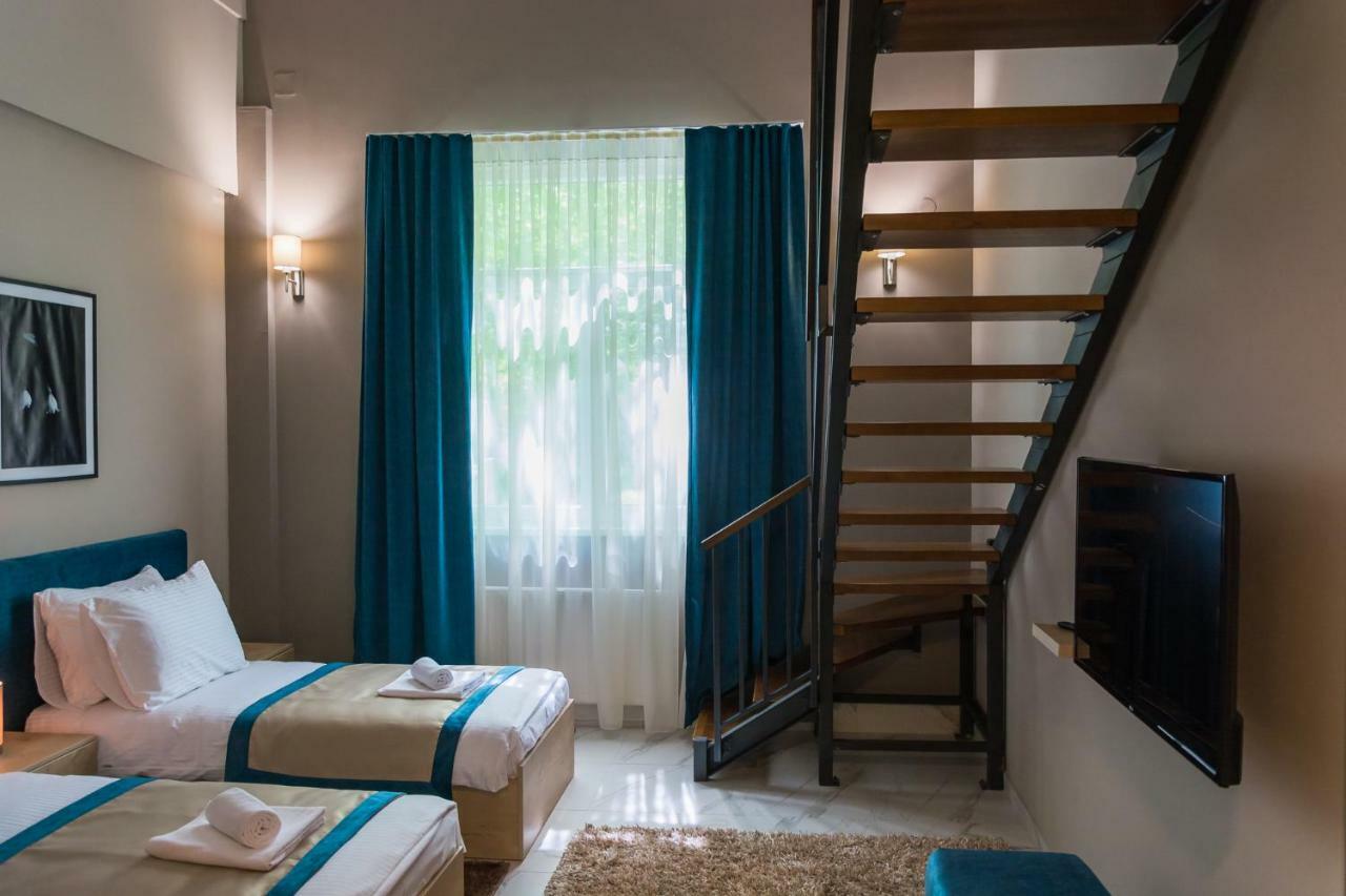 Hotel & Distillery Monogram Gradac  エクステリア 写真